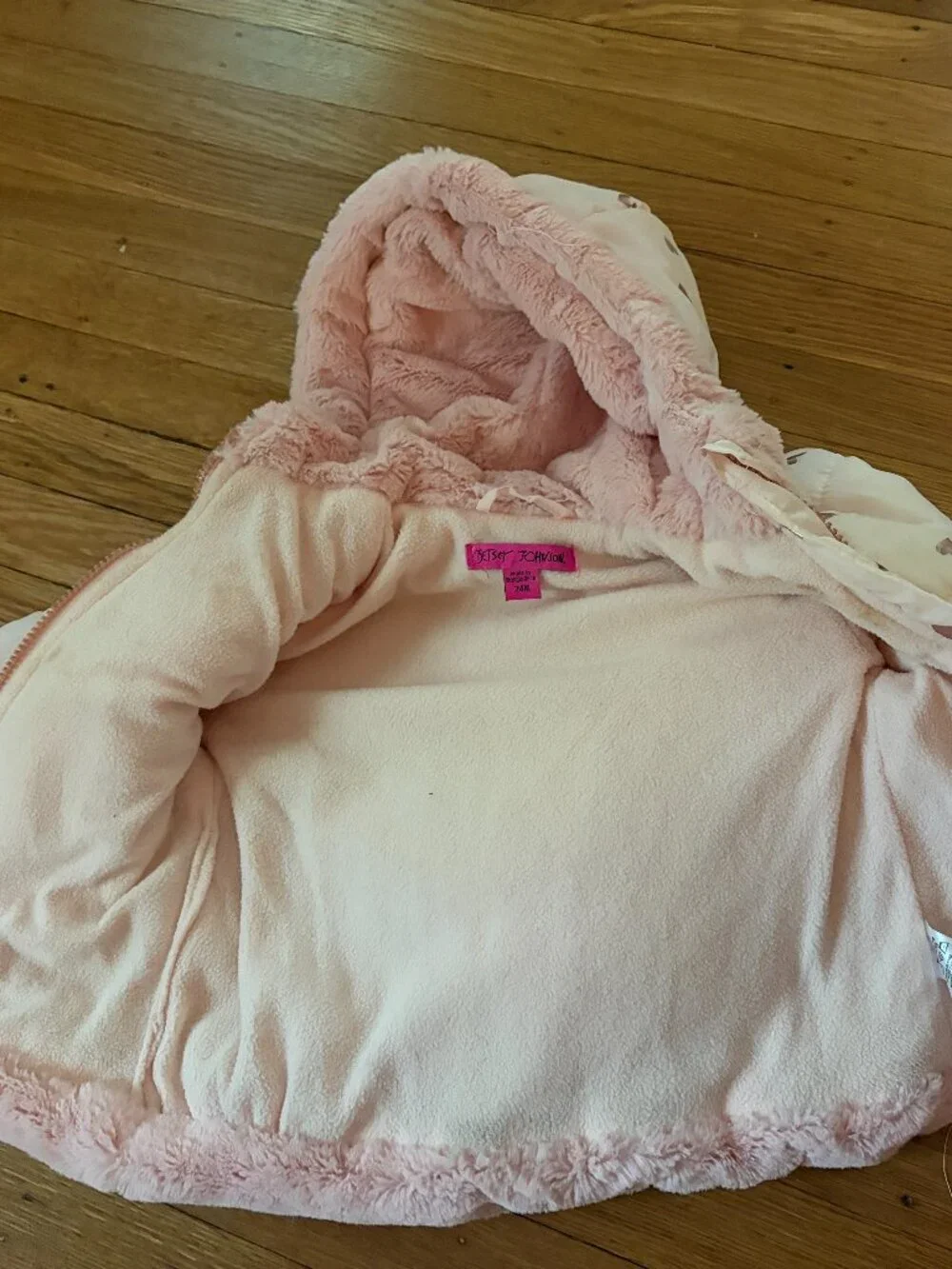 Betsy Johnson hooded puffer jacket 24m